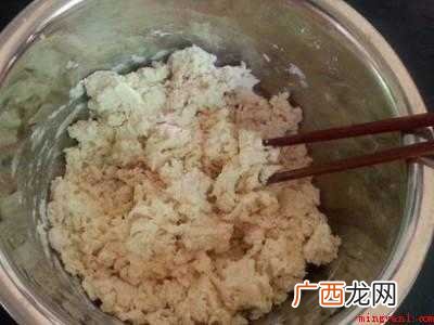 怎么和面蒸馒头更松软的具体操作步骤 怎么和面蒸馒头更松软