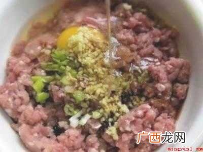 纯肉馅饺子怎么调馅的具体操作步骤 纯肉馅饺子怎么调馅