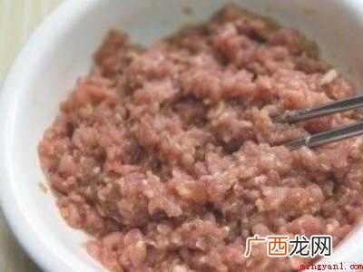 纯肉馅饺子怎么调馅的具体操作步骤 纯肉馅饺子怎么调馅