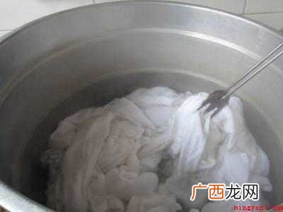 浴巾每天用完要洗吗的具体操作步骤 浴巾每天用完要洗吗