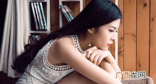 93年甚至90~95年的女生不结婚就成大龄剩女了吗 93年是大龄剩女吗