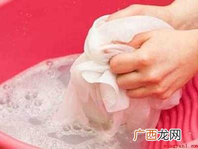 真丝衣服洗花了怎么补救