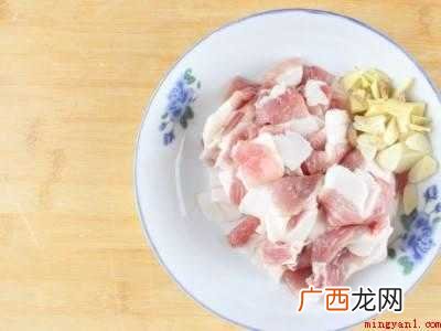 单独炒肉怎么炒好吃的具体操作步骤 单独炒肉怎么炒好吃