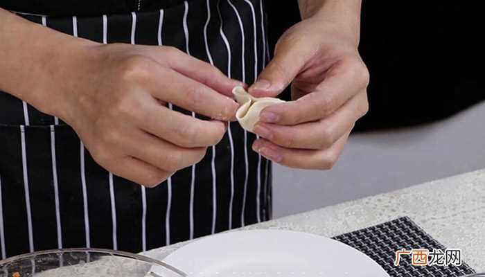 金鱼饺子皮的做法步骤图 金鱼饺的做法