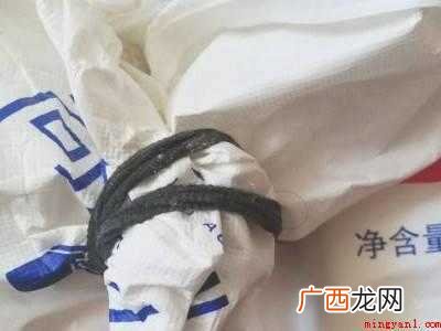 面粉黑虫满屋爬怎么消灭
