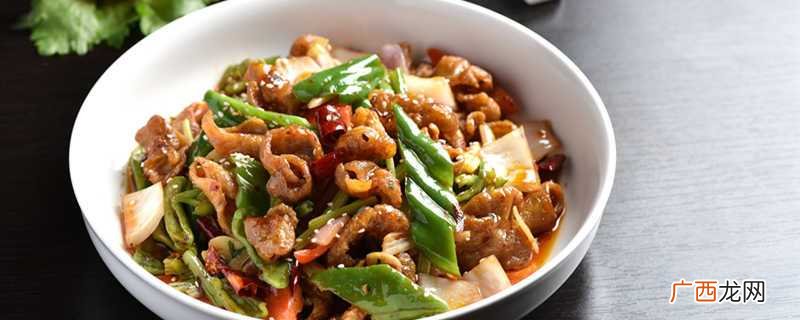 大肠和酸菜、泡菜、蒜苗、豆腐、洋葱、胡萝卜等一起炒比较好吃 大肠和什么一起炒好吃