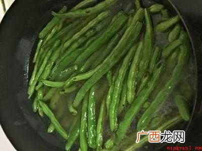 炖豆角怎么才能起泡泡的具体操作步骤 炖豆角怎么才能起泡泡