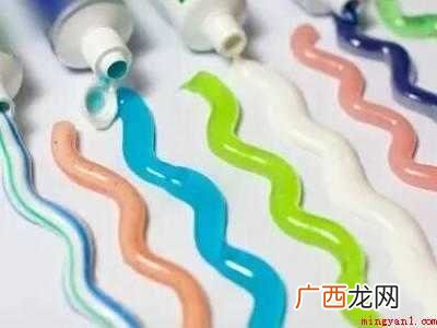 白瓷洗脸盆污垢怎么洗的具体操作步骤 白瓷洗脸盆污垢怎么洗