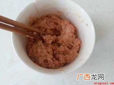 肉怎么做比较嫩的具体操作步骤 汆肉怎么做比较嫩