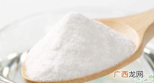 小苏打和食用面碱的差别在哪 小苏打也叫面碱吗