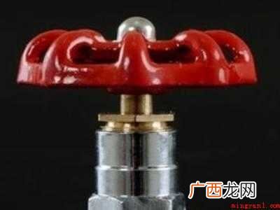 水闸门是怎样打开的具体操作步骤 水闸门是怎样打开的