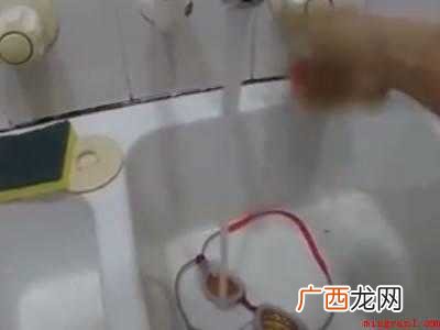 泳镜怎么清洗的具体操作步骤 泳镜怎么清洗