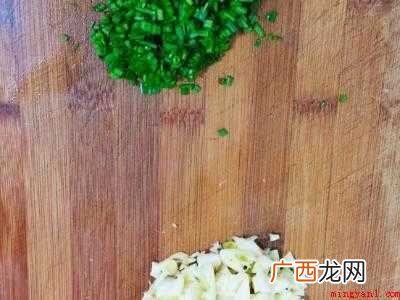 豆腐和西红柿怎么做好吃的具体操作步骤 豆腐和西红柿怎么做好吃
