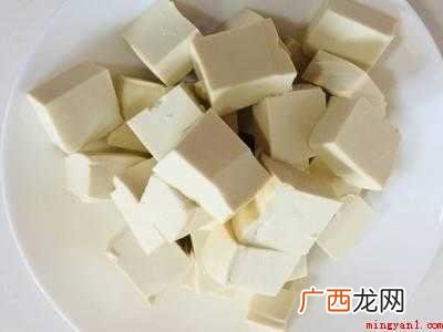 豆腐和西红柿怎么做好吃的具体操作步骤 豆腐和西红柿怎么做好吃