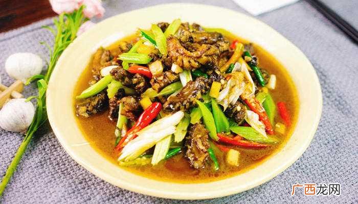 鳝鱼的家常做法有:鳝鱼豆腐汤、爆炒鳝鱼、蒜香黄鳝、青椒炒黄鳝 鳝鱼有哪些家常做法
