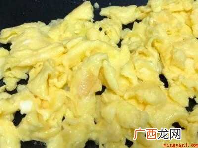 毛豆炒鸡蛋怎么炒好吃的具体操作步骤 毛豆炒鸡蛋怎么炒好吃
