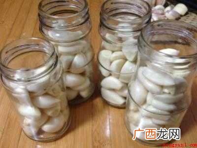 夏天腌蒜怎么能变绿色的具体操作步骤 夏天腌蒜怎么能变绿色