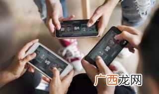 利用小工具间谍机器人阻止战士抽关键牌 炉石传说任务贼怎么打
