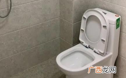 厕所马桶水箱漏水怎么处理 厕所马桶水箱漏水怎么处理方法