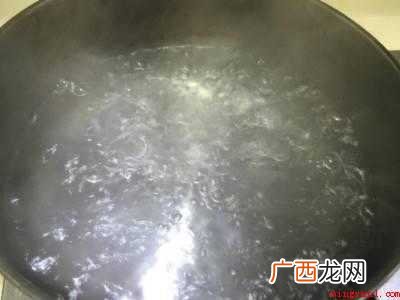 新买草席有草味怎样清除的具体操作步骤 新买草席有草味怎样清除