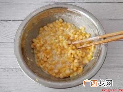 玉米烙怎么做才脆好吃的具体操作步骤 玉米烙怎么做才脆好吃