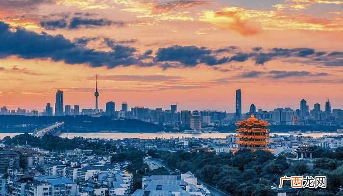 黄鹤楼崔颢翻译及赏析简短 黄鹤楼崔颢翻译及赏析
