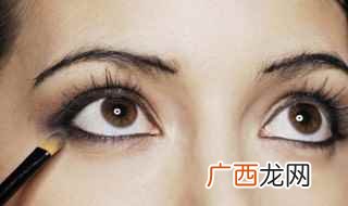 女人左眼角有痣代表什么 女人左眼角有痣具体代表什么