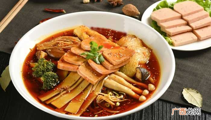 金针菇是秋冬与早春栽培的食用菌 金针菇怎样才算坏了不能吃