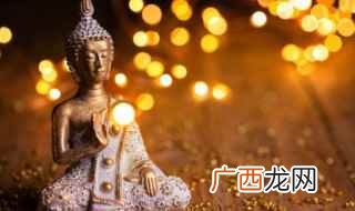 佛龛挑选时最好不要全实木的 家里佛龛怎么选择