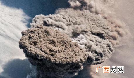 火山爆发后火山灰多久能散 火山爆发后的火山灰有毒吗