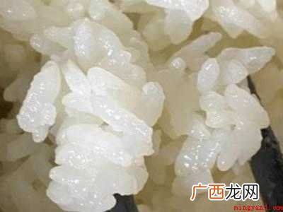 煮饭的水要放多少的具体操作步骤 煮饭的水要放多少