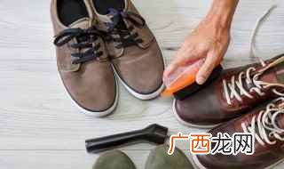 人造革皮鞋的制作原料有哪些 皮鞋怎么区分材质