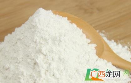 面粉过期半年还能吃吗 自发面粉过期了半年还能吃吗