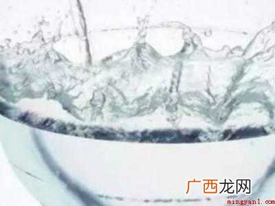 酒精想扔掉怎么处理的具体操作步骤 酒精想扔掉怎么处理