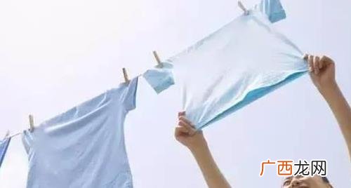 咖啡弄到了衣服上洗的掉吗 衣服上洒了咖啡怎么洗
