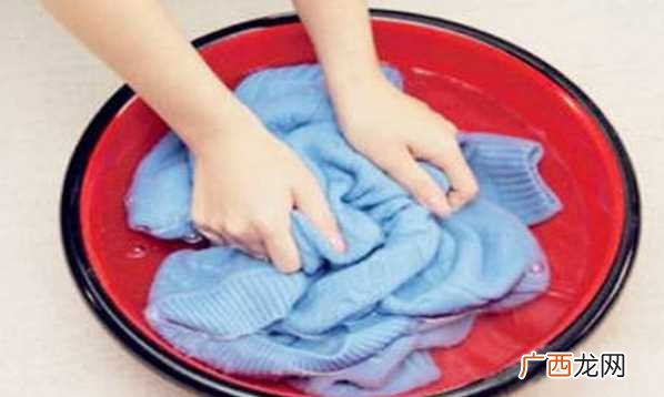 羊毛衫缩水了可以用热锅蒸煮法和柔顺剂浸泡法复原 羊毛衫缩水了轻松复原
