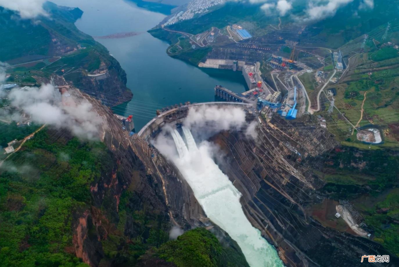 白鹤滩水电站简介 白鹤滩水电站和三峡水电站哪个大