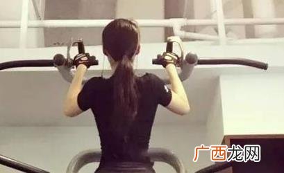 引体向上肌肉拉伤怎么快速恢复 引体向上练习方法