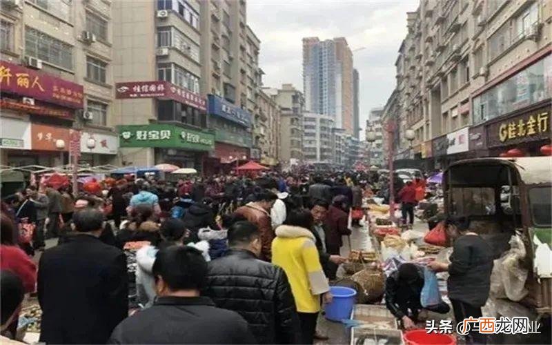 适合在小县城做的投资小又赚钱项目 县城冷门暴利生意