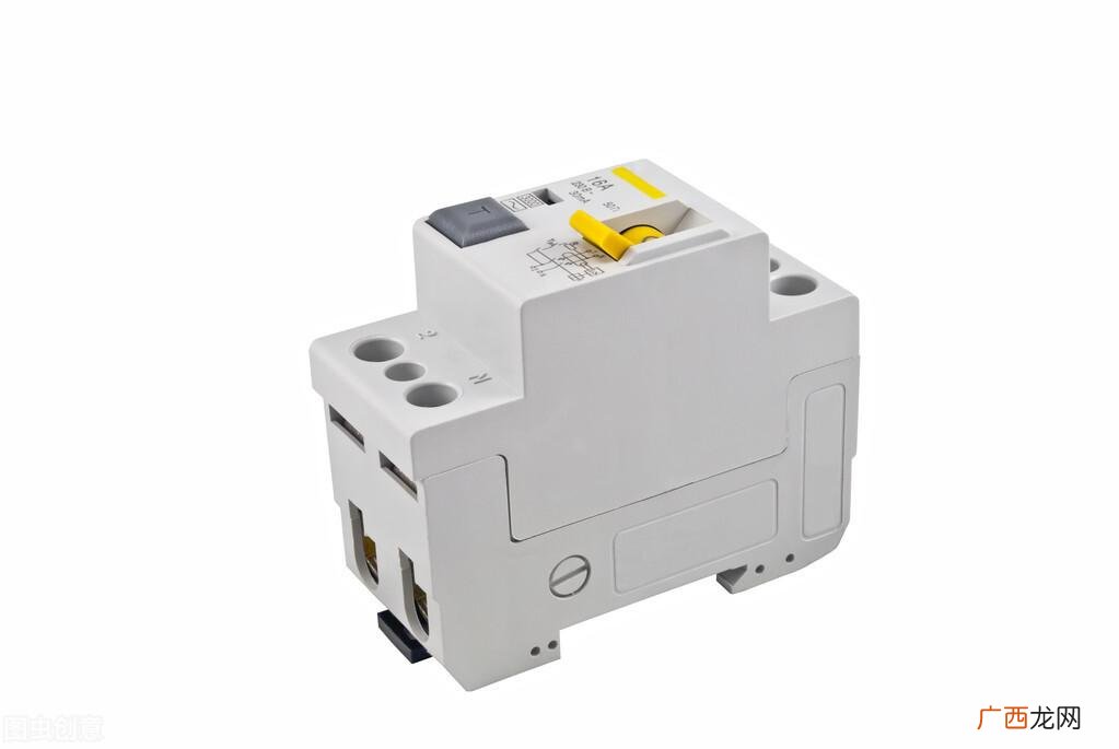 空气开关哪个更安全 漏电保护器1pn和2p哪个好