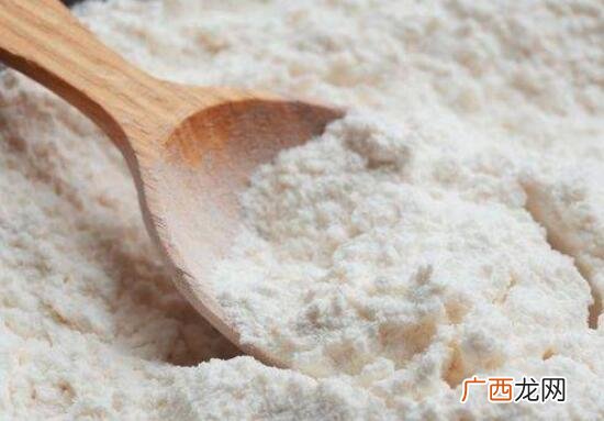 面粉和奶粉的营养价值区别 面粉和奶粉的区别