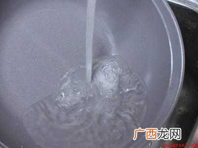 陶瓷锅怎么清洗污垢的具体操作步骤 陶瓷锅怎么清洗污垢