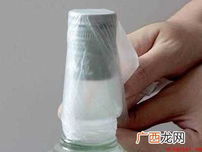 啤酒喝一半怎么保存的具体操作步骤 啤酒喝一半怎么保存