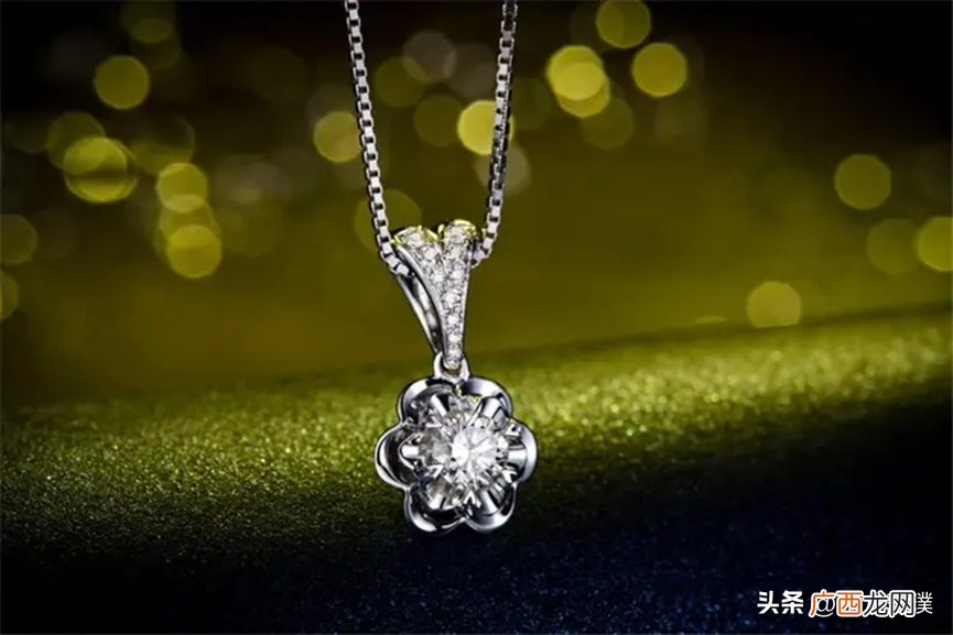 也许你的钻不是钻石，而是不值钱的水钻 水钻和钻石的区别