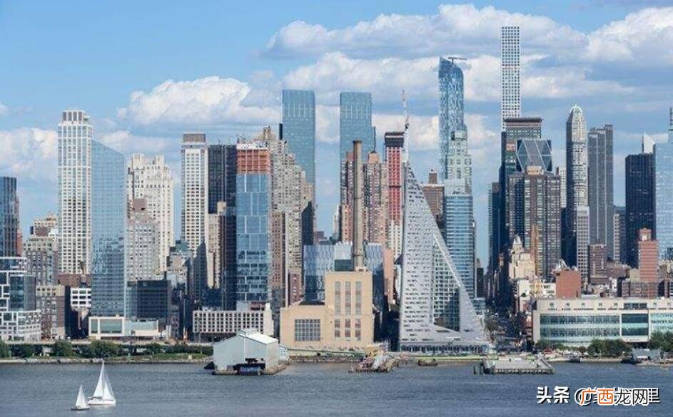 美国人的平均薪资待遇 美国普通人一个月工资多少钱