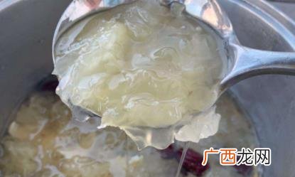 银耳怎么熬出胶更快一些 银耳怎么熬出胶更快