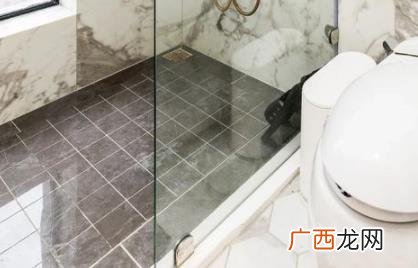 卫生间地砖可以用大砖吗 卫生间地砖一般什么尺寸