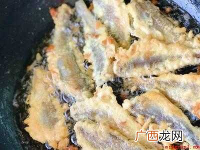 油炸鱼怎么做才酥脆的具体操作步骤 油炸鱼怎么做才酥脆