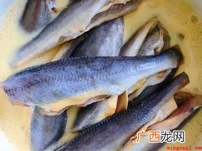 油炸鱼怎么做才酥脆的具体操作步骤 油炸鱼怎么做才酥脆