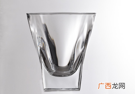 普通玻璃杯装开水的注意事项 玻璃杯可以装开水吗